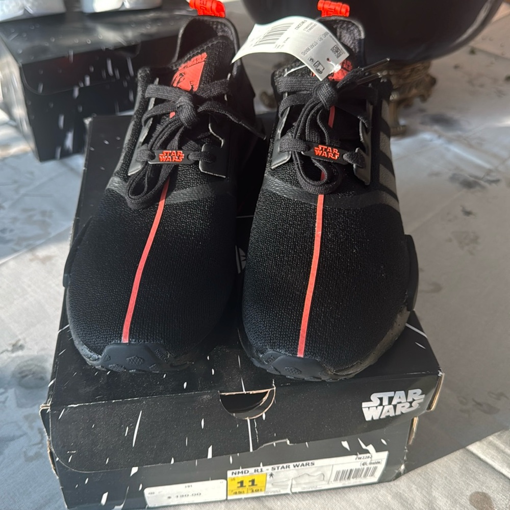 Adidas Star Wars Darth Vader